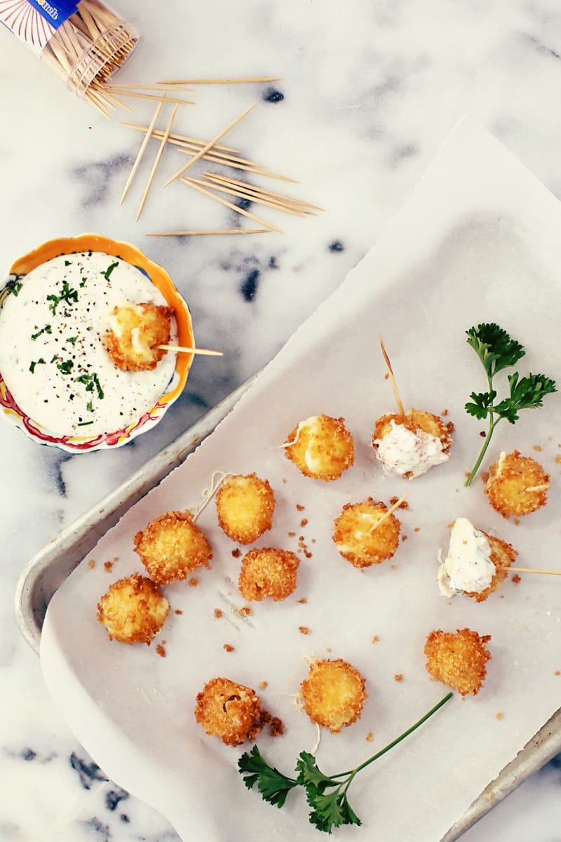 Mini Mozzarella Sticks with Jalapeno Ranch Dip - Foodess